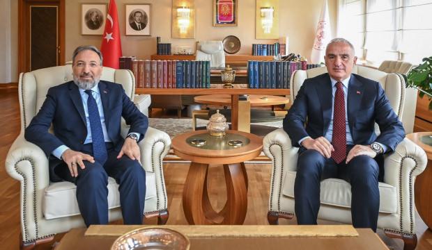 K&uuml;lt&uuml;r ve Turizm Bakanı Ersoy, Başkan Arpaguş ile bir araya geldi