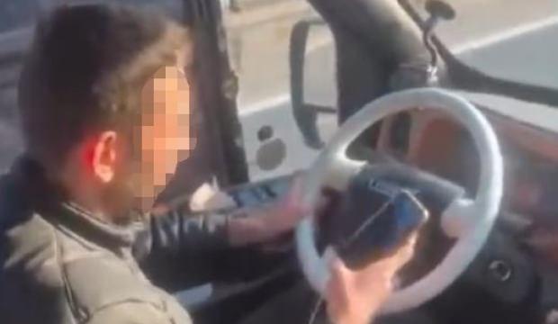 Yolcu dolu dolmuşta cep telefonuyla oynadı, faciaya davetiye &ccedil;ıkardı