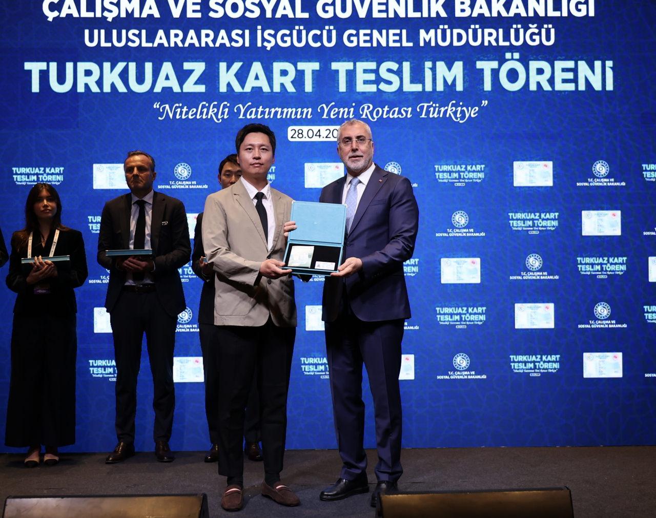 Türkiye’den dev yatırımcılara 'süresiz' davet:  22 isme prestijli anahtar verildi!