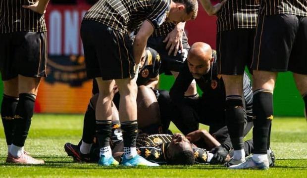 424 g&uuml;n sonra sahalara d&ouml;nd&uuml;! 11 dakikada yine sakatlandı