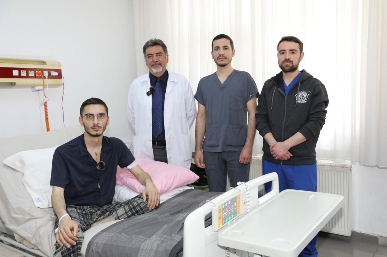  Doç. Dr. Ömer Faruk Demir ve ekibi 