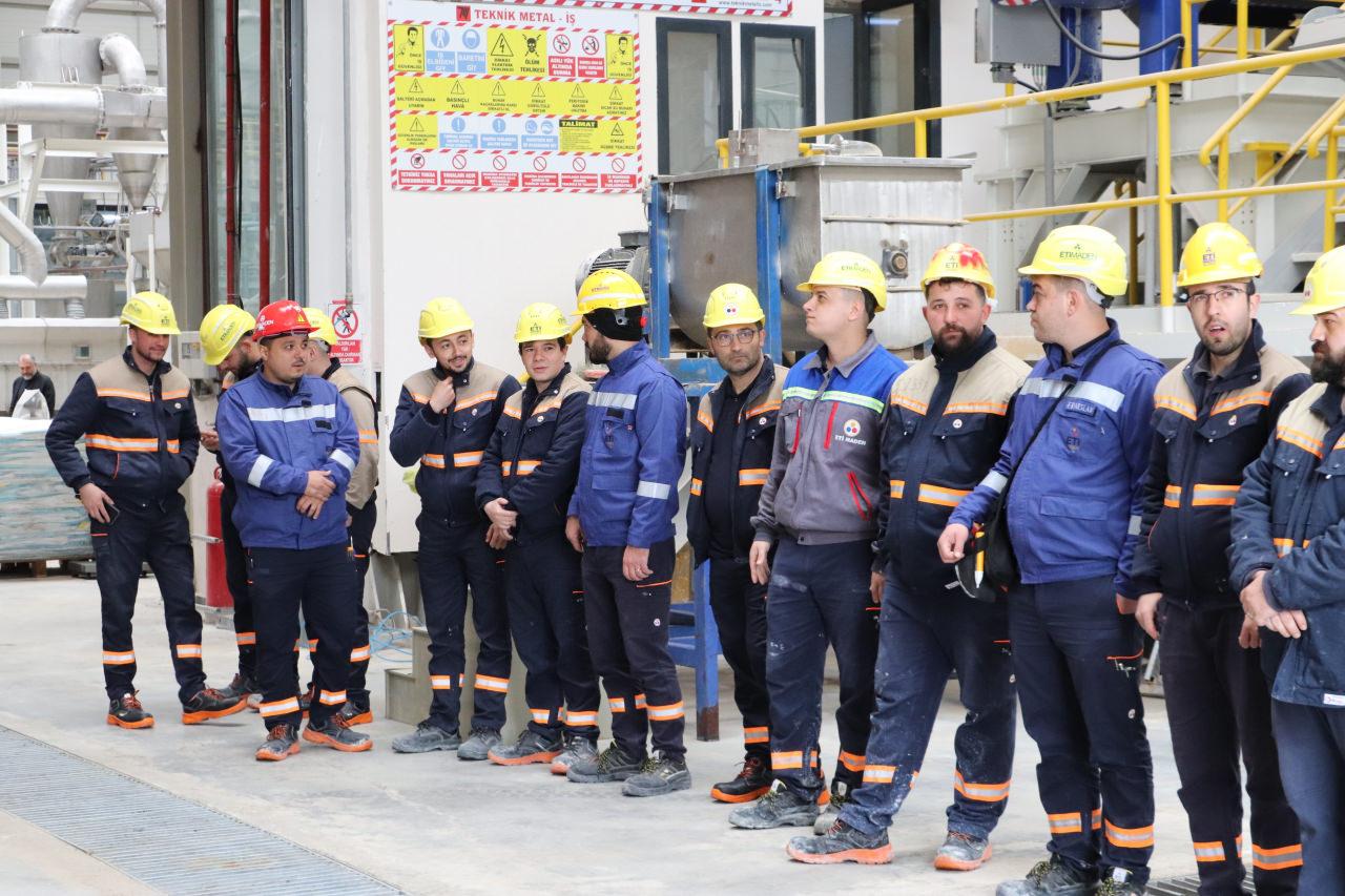 Enerji ve Tabii Kaynaklar Bakanı Alparslan Bayraktar, 1 Mayıs'ta Eskişehir'i ziyaret ederek toplam 500 milyon dolar değerinde üç yeni tesisin müjdesini verdi. Sadece Penta 6 tesisi ile bölgede 300 kişiye yeni istihdam kapısı açılacak.