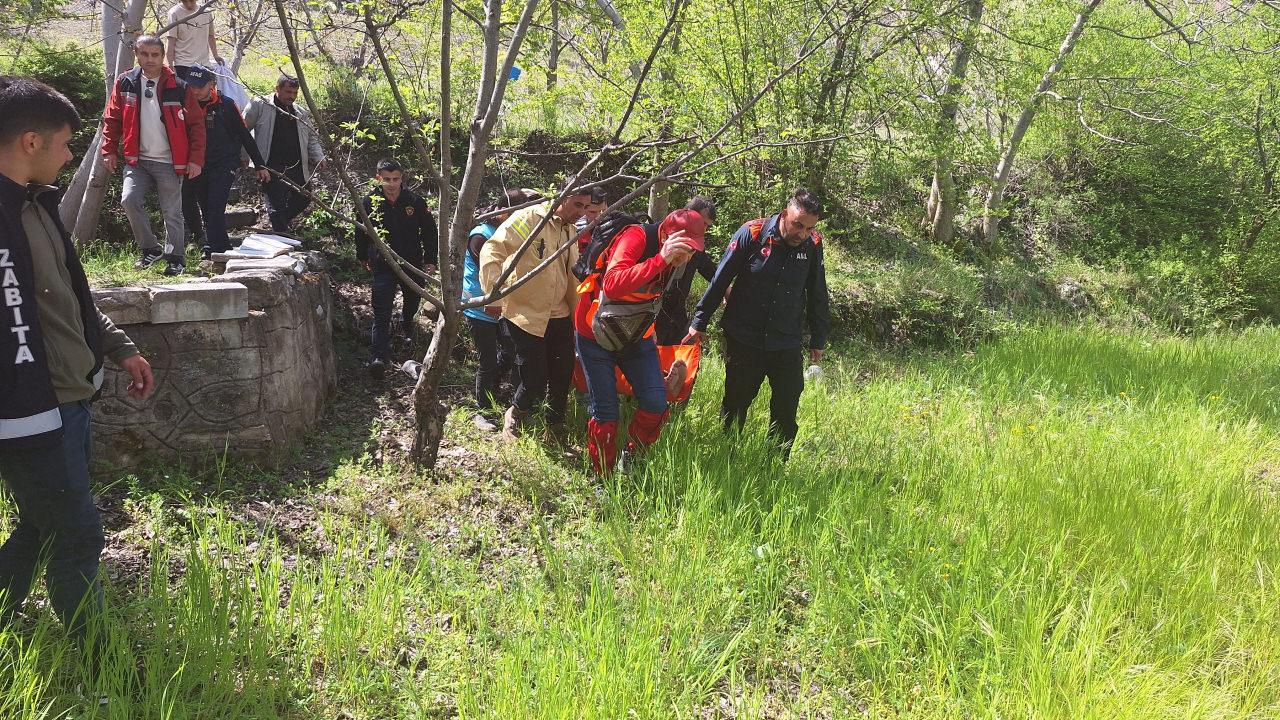 Çorum'da kaybolan yaşlı adam 2 gün sonra dağda uyurken bulundu.