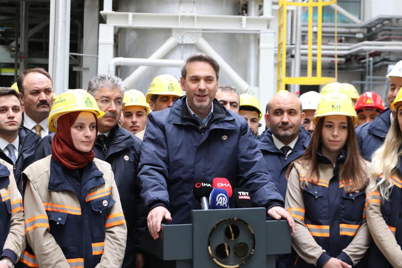 Enerji ve Tabii Kaynaklar Bakanı Alparslan Bayraktar, 1 Mayıs'ta Eskişehir'i ziyaret ederek toplam 500 milyon dolar değerinde üç yeni tesisin müjdesini verdi. Sadece Penta 6 tesisi ile bölgede 300 kişiye yeni istihdam kapısı açılacak.