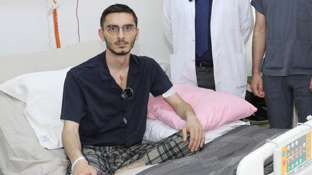 4. evre kanser tanısı konulan 23 yaşındaki Talha Taşpınar