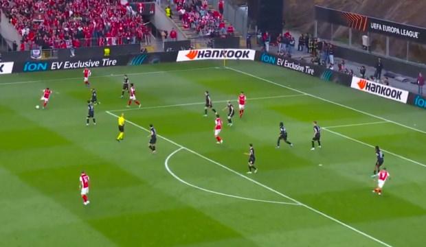 A&ccedil;ılışı yaptı! Yarı final kapısını milli futbolcu araladı