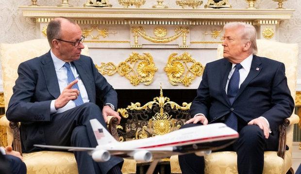 Almanya Başbakanı Merz'in 'ABD' s&ouml;zleri Trump'ı &ccedil;ıldırttı: Ekonomik durumuna şaşmamalı...