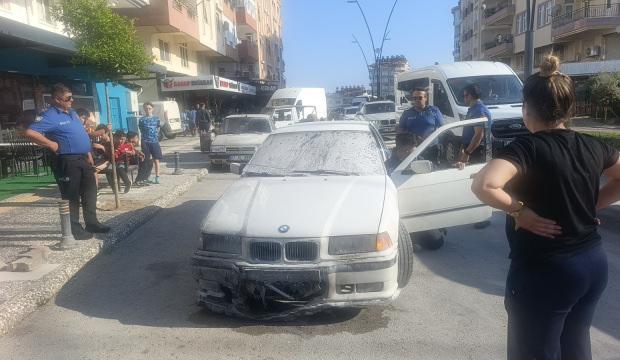 Antalya'da korku dolu anlar: Patlayıp alev topuna d&ouml;nen ara&ccedil;tan canlarını zor kurtardılar