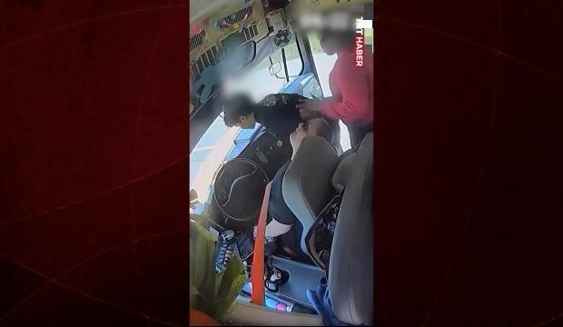 Astım krizi ge&ccedil;iren s&uuml;r&uuml;c&uuml;n&uuml;n imdadına &ouml;ğrenciler yetişti!Faciayı &ouml;nleyip kahraman oldular