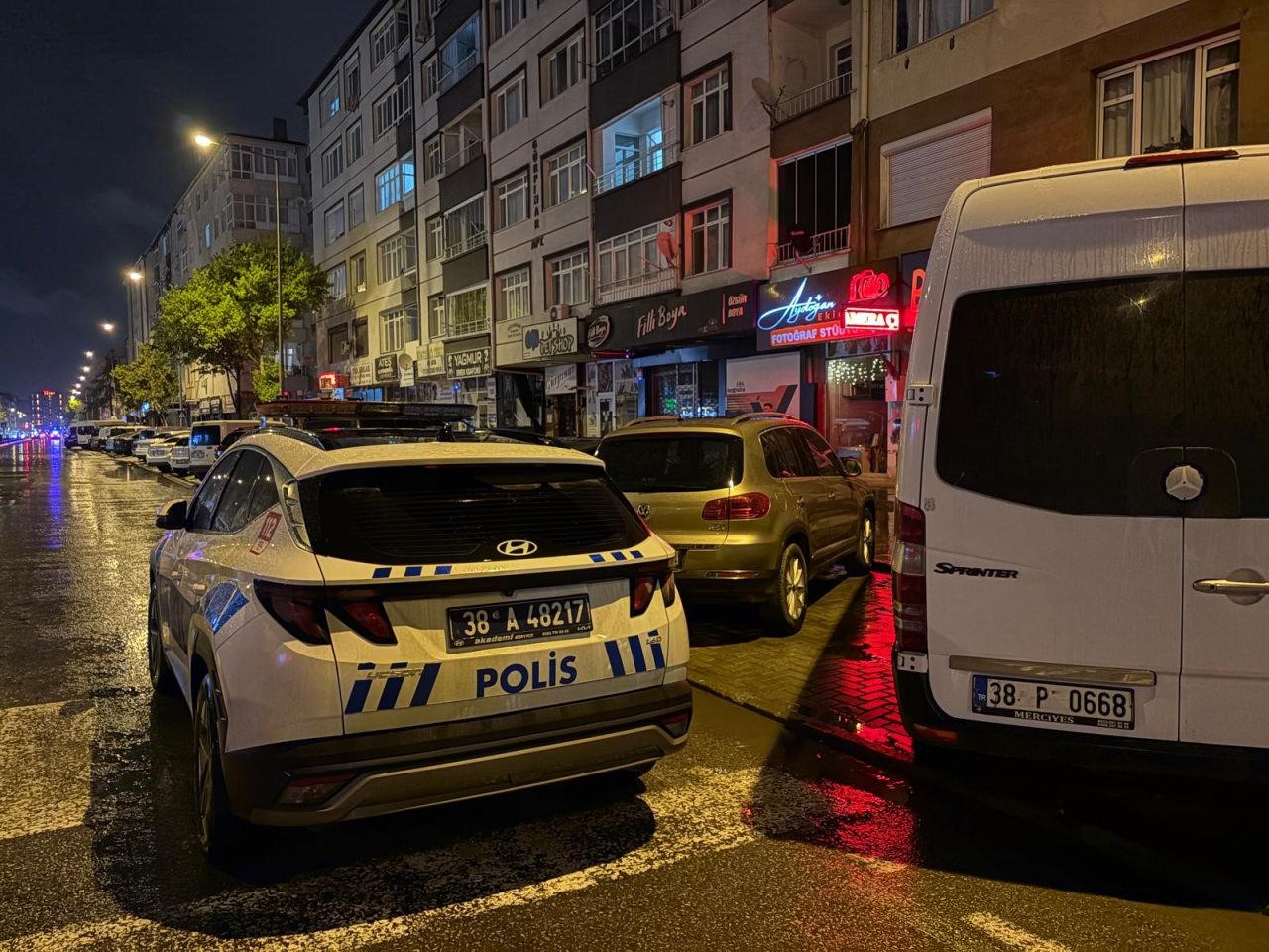 Haklarında soruşturma başlatıldığı kaydedildi. 