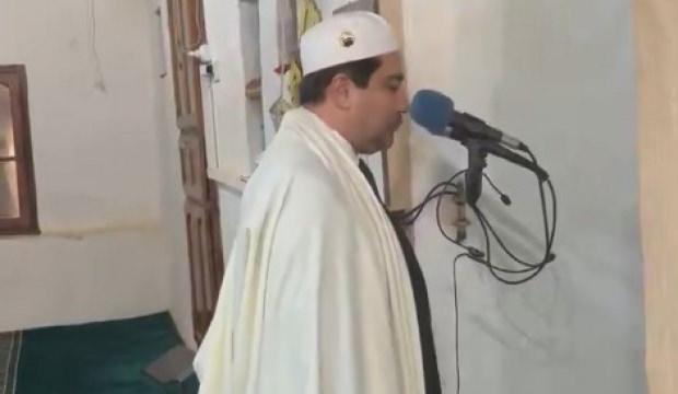 Cezayir B&uuml;y&uuml;kel&ccedil;isi M&uuml;cahit K&uuml;&ccedil;&uuml;kyılmaz ikindi ezanı okudu