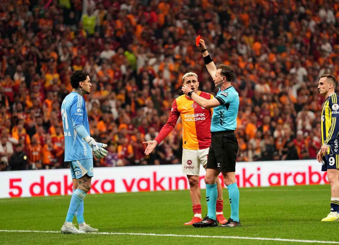 Ederson'un kırmızı kart gördüğü pozisyon