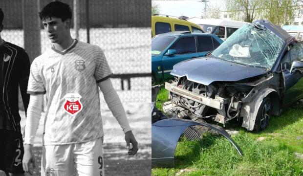 Feci kazada gen&ccedil; futbolcu hayatını kaybetti