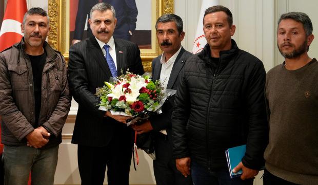 Maden iş&ccedil;ilerinden İ&ccedil;işleri Bakanı &Ccedil;ift&ccedil;i'yi teşekk&uuml;r ziyaret etti