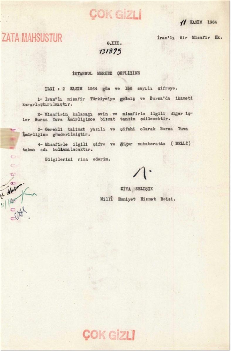 MİT, Humeyni'nin Türkiye'de kaldığı döneme ait 'çok gizli' ibareli belgeyi paylaştı!