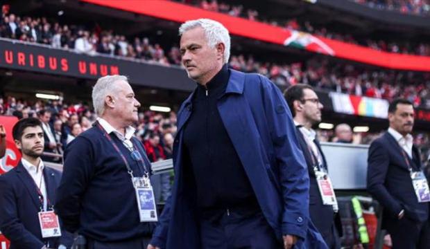 Real Madrid Başkanı Perez Mourinho'yu istiyor! Benfica'ya &ouml;denecek tazminat belli oldu