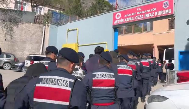 Sahte avukat &ccedil;etesine 4 ilde operasyon: 28 tutuklama