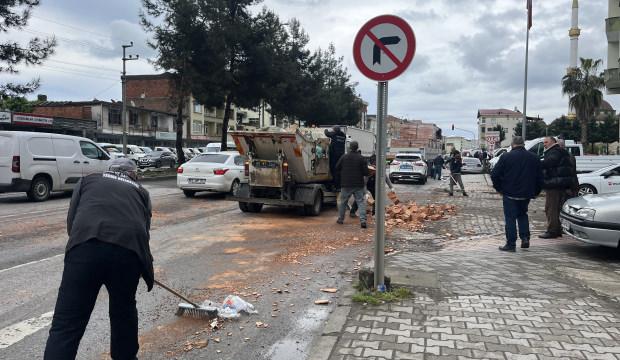 Samsun&rsquo;da akılalmaz kaza: Eşine yardıma koşarken tonlarca tuğlanın altında kaldı!