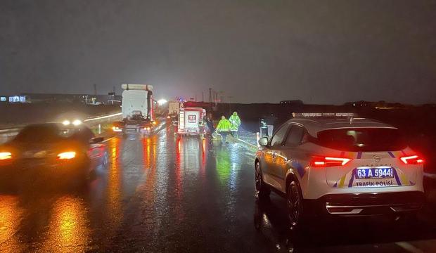 Şanlıurfa'da otomobil şarampole devrildi: 6 yaralı