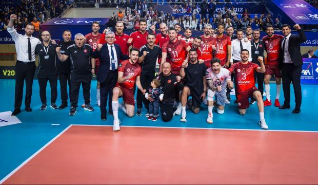 Ziraat Bankkart, Efeler Ligi'nde şampiyon oldu