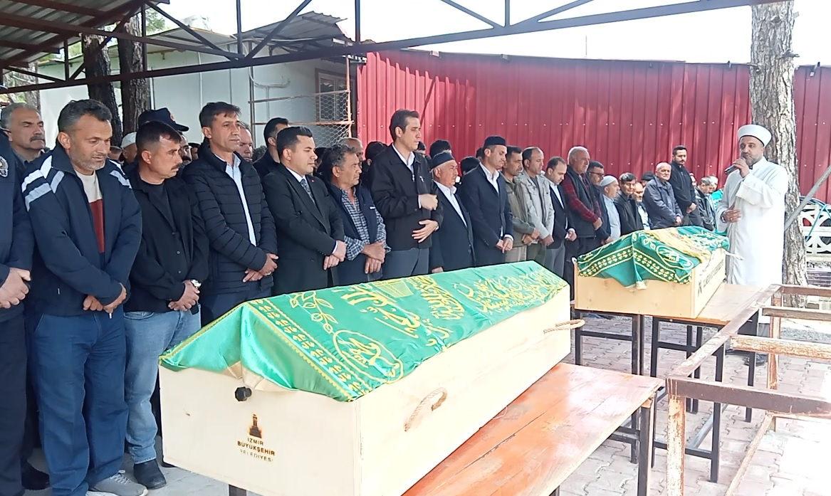 Azra (8) ve Ömer Selim Tülü (5) yan yana toprağa verildi. 