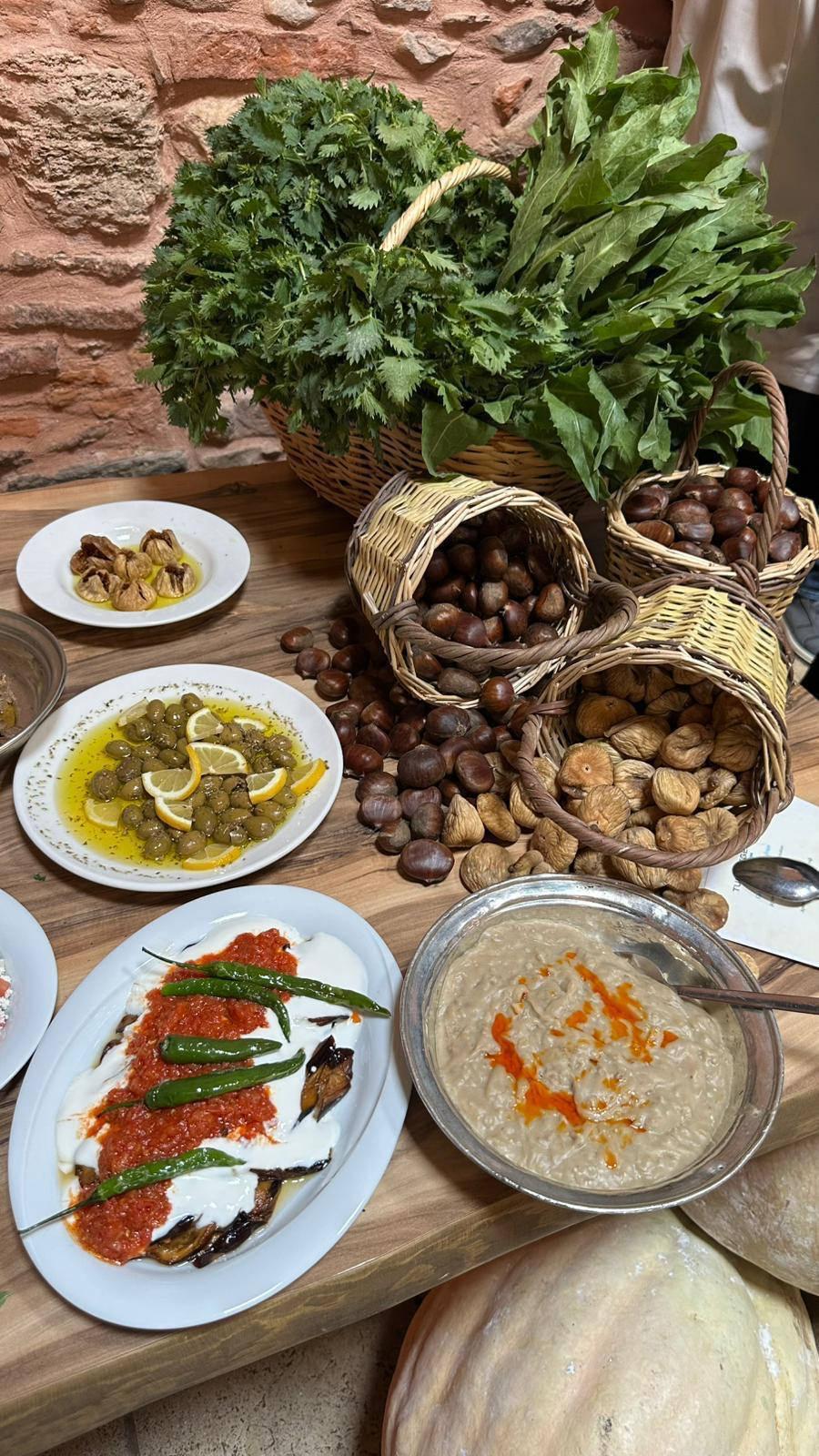 Aydın mutfağına ait yemekler. 
