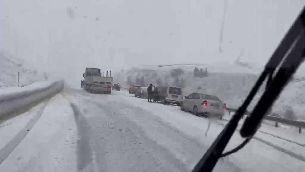 Erzurum'da kar sürprizi.