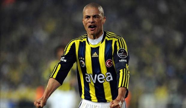 Alex de Souza, Fenerbah&ccedil;e'de desteklediği başkan adayını a&ccedil;ıkladı