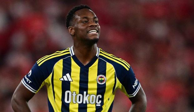 Fenerbah&ccedil;eliler &ccedil;ıldırdı! Jhon Duran'dan Galatasaray'ın şampiyonluğu sonrası flaş hareket