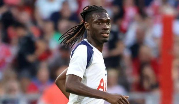 Ge&ccedil;en sene Fenerbah&ccedil;e ve Galatasaray istemişti! S&uuml;per Lig'in yeni ekibine imza atıyor