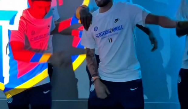 Kaptan Hakan &Ccedil;alhanoğlu'nun moonwalk dansı viral oldu