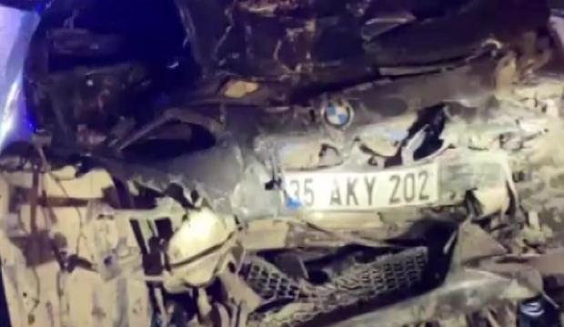 Kocaeli'de 4 ara&ccedil; birbirine girdi! Yaralılar var