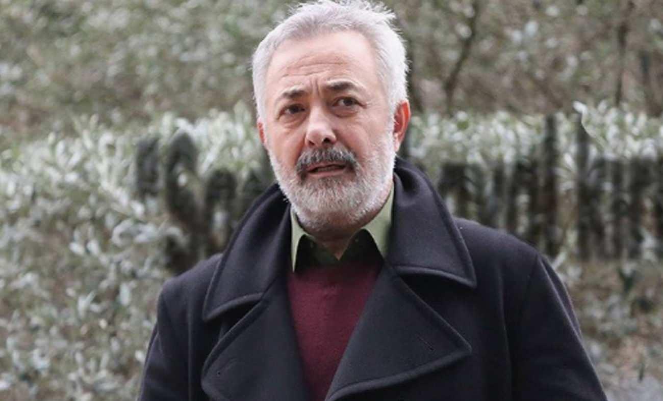 Mehmet Aslantuğ&rsquo;un acı g&uuml;n&uuml;! Annesi hayatını kaybetti
