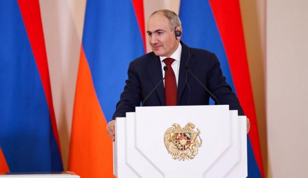 Paşinyan'dan kritik Azerbaycan a&ccedil;ıklaması! 'Bu eşi g&ouml;r&uuml;lmemiş bir durum'