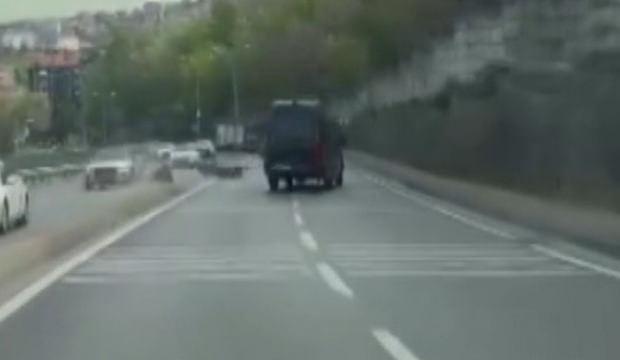 Sarıyer'de trafikte inatlaşma kazayla bitti: Vurup ka&ccedil;tı