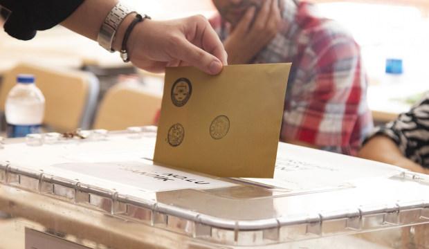 Son se&ccedil;imi bilen şirketten yeni anket: İşte partilerin oy oranları
