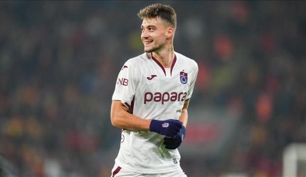 S&uuml;renin bitmesine saatler kaldı! Son d&uuml;d&uuml;k &ccedil;alar &ccedil;almaz transfer g&ouml;r&uuml;şmesi yapılacak