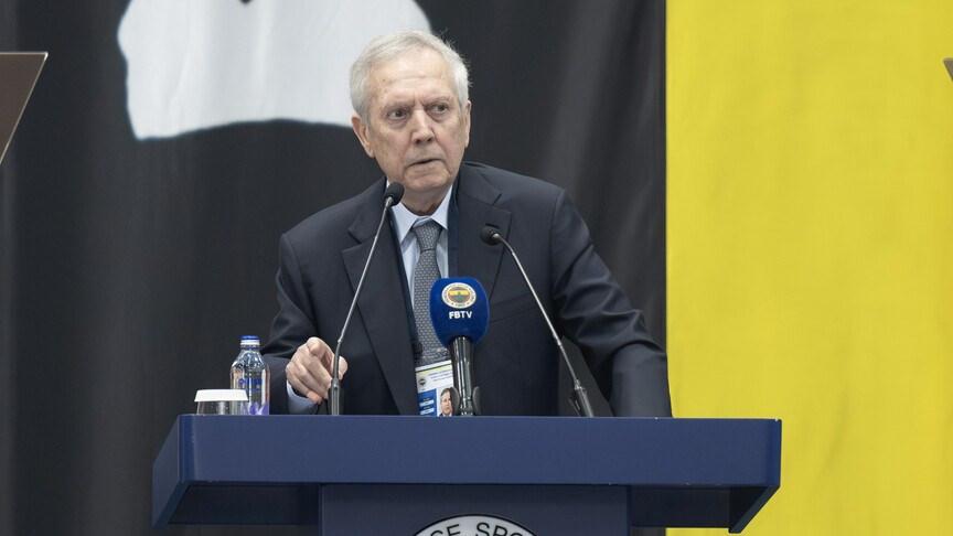 Aziz Yıldırım, Fenerbahçe başkanlığına aday oldu.