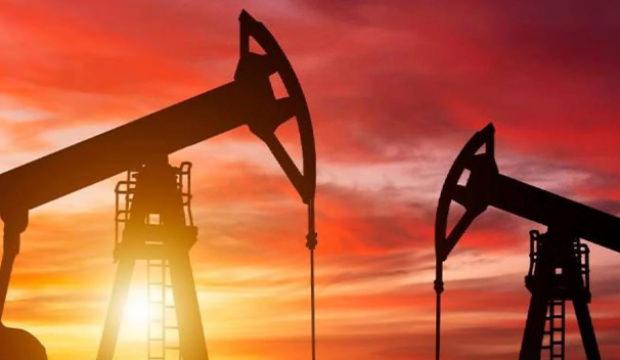 Brent petrol&uuml;n varili 101,55 dolardan işlem g&ouml;r&uuml;yor