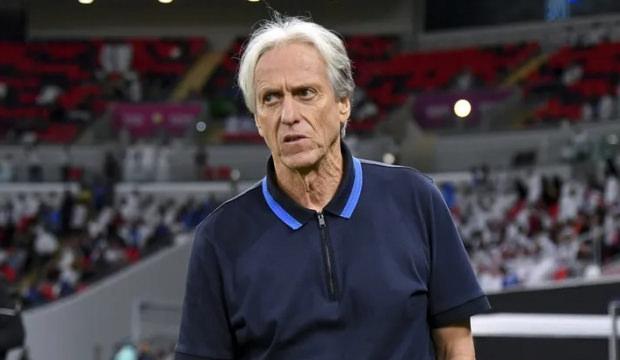 71 yaşındaki kurt hocadan Fenerbah&ccedil;e'ye yeşil ışık! Tek şartla g&ouml;reve hazır