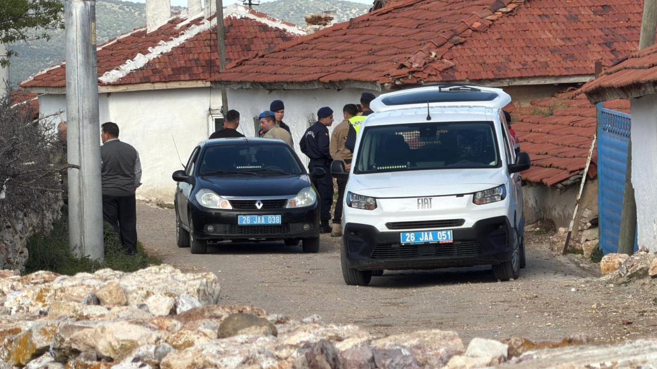 Olay yerine jandarma ve sağlık ekipleri sevk edildi.