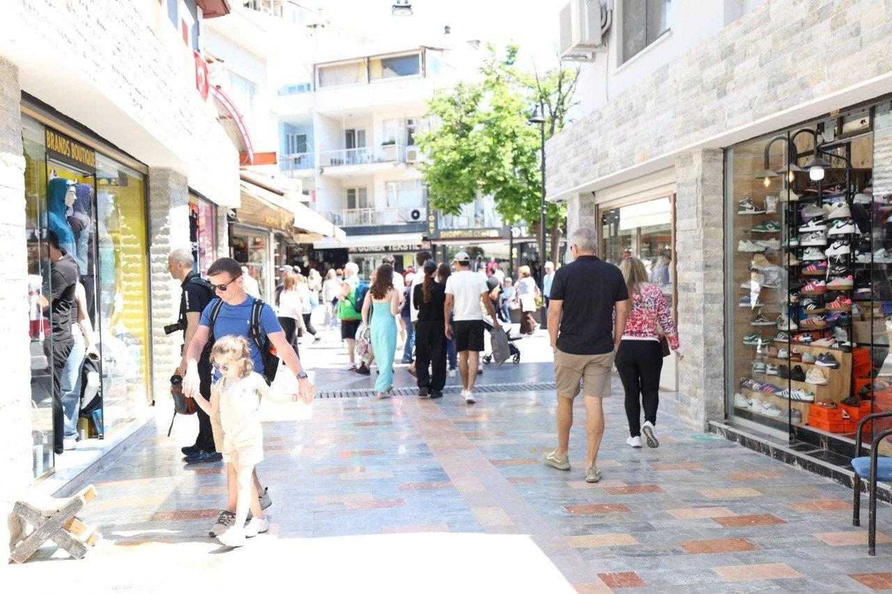 Marmaris'e kruvaziyer akını: Yüzen otellerle rekor sayıda turist bekleniyor