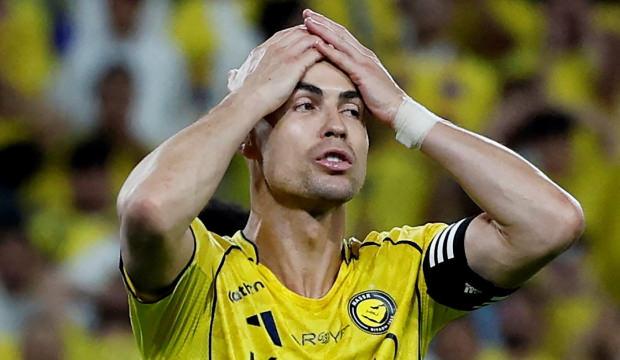 Al-Nassr finalde kaybetti! T&uuml;rk forvet Ronaldo'nun kupa hayallerini yıktı