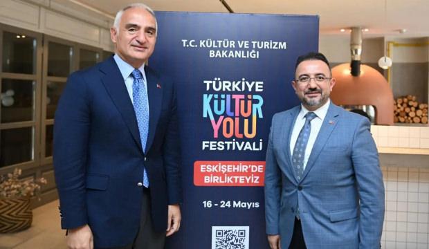 Bakan Ersoy d&uuml;nyada ses getirecek uluslararası hamleleri a&ccedil;ıkladı: İstikrar adası olduk