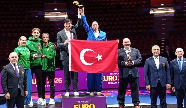 Bayrağımız zirvede yer aldı! Milli Takım, Avrupa şampiyonu
