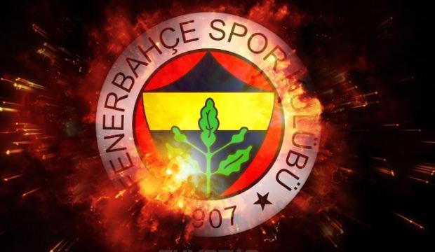 Fenerbah&ccedil;e imzayı a&ccedil;ıkladı! Başarılı oyuncu ile nikah tazelendi