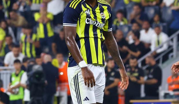 Fenerbah&ccedil;e'nin eski yıldızı Galatasaray'a haber yolladı! Transfer olmak istiyor