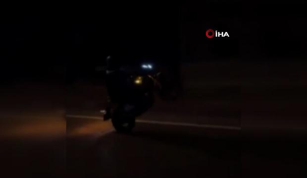 Hatay'da sosyal medya i&ccedil;in trafiği tehlikeye atan magandanın hareketi cezasız kalmadı