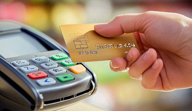 Kredi kartı sahipleri dikkat: S&uuml;rekli taksit yapanı zora d&uuml;ş&uuml;r&uuml;yor!