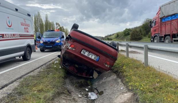 &Ccedil;orum&rsquo;da otomobil takla attı: 5 yaralı